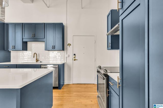 300 20th St N Apt 201, Birmingham, AL 35203