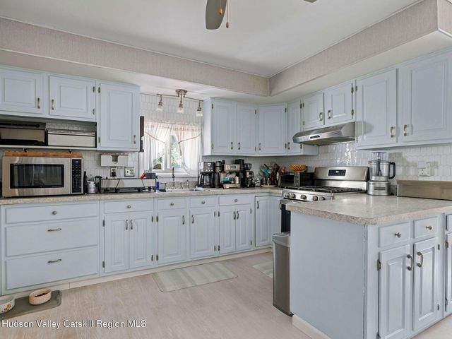 706 Glasco Turnpike, Saugerties, NY 12477