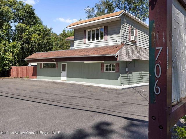 706 Glasco Turnpike, Saugerties, NY 12477