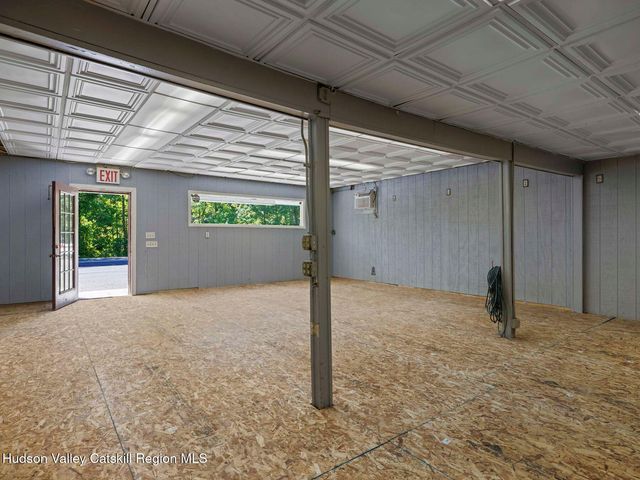 706 Glasco Turnpike, Saugerties, NY 12477