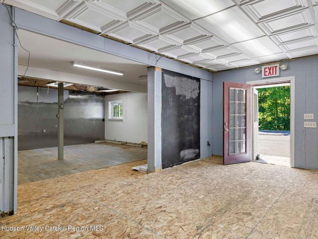 706 Glasco Turnpike, Saugerties, NY 12477