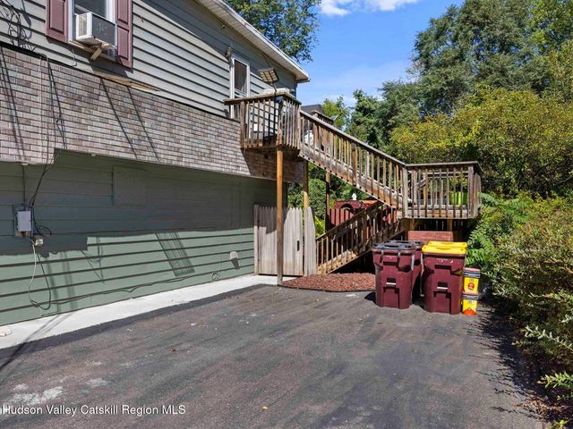 706 Glasco Turnpike, Saugerties, NY 12477