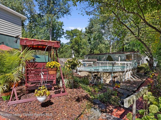 706 Glasco Turnpike, Saugerties, NY 12477