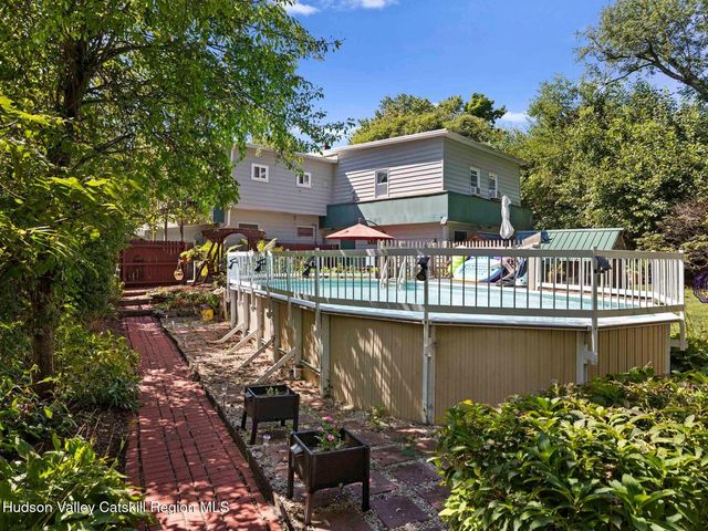 706 Glasco Turnpike, Saugerties, NY 12477