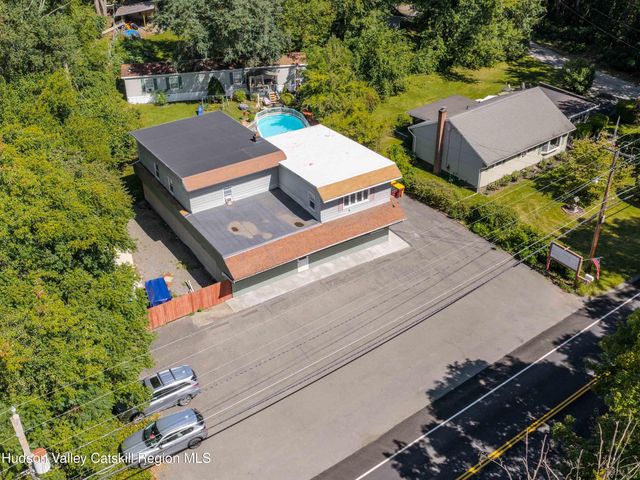 706 Glasco Turnpike, Saugerties, NY 12477