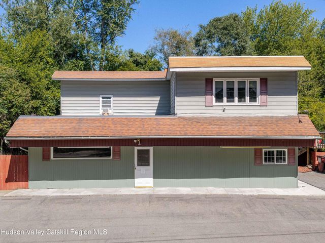 706 Glasco Turnpike, Saugerties, NY 12477