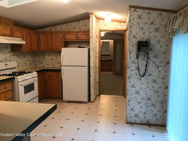 706 Glasco Turnpike, Saugerties, NY 12477