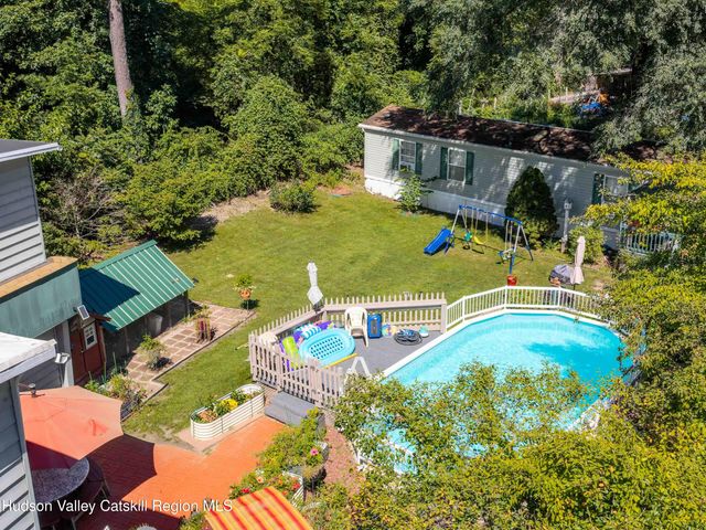 706 Glasco Turnpike, Saugerties, NY 12477