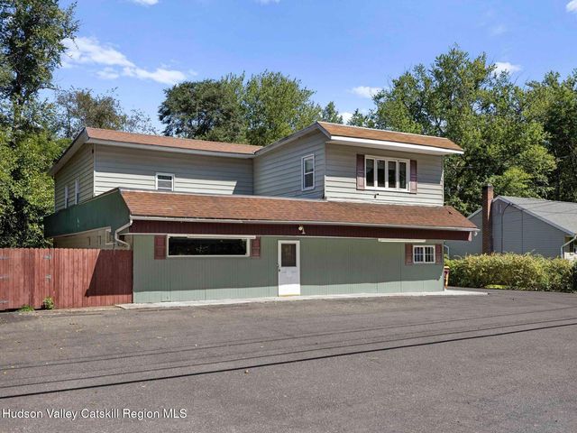 706 Glasco Turnpike, Saugerties, NY 12477