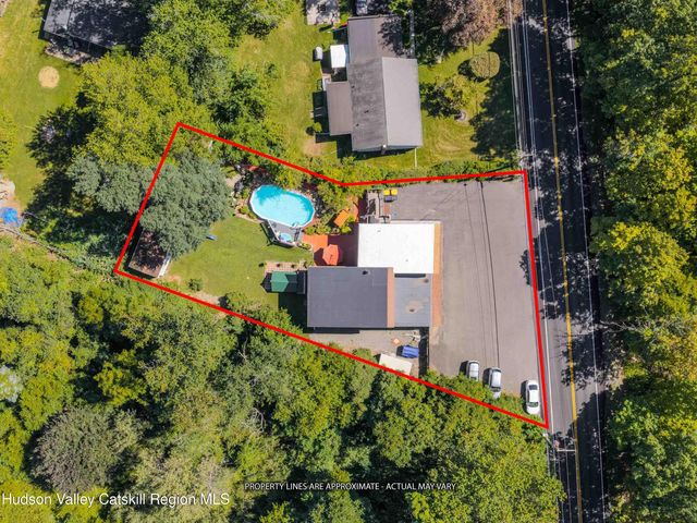 706 Glasco Turnpike, Saugerties, NY 12477