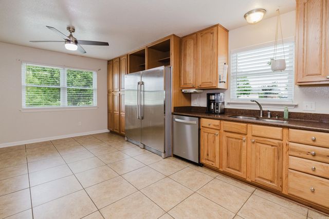 5429 Dew Trl, Bauxite, AR 72011