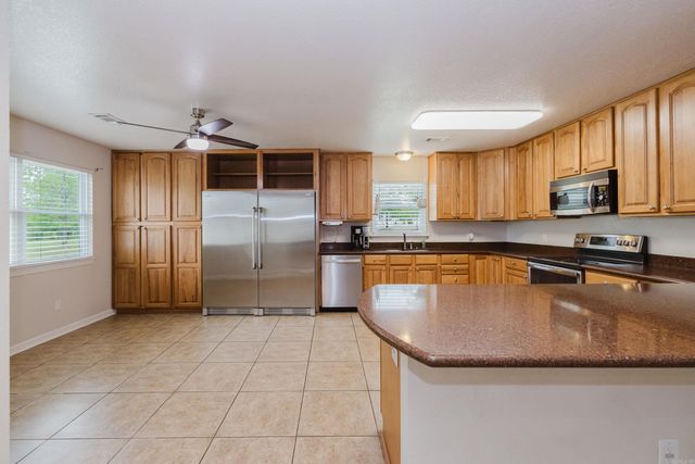 5429 Dew Trl, Bauxite, AR 72011