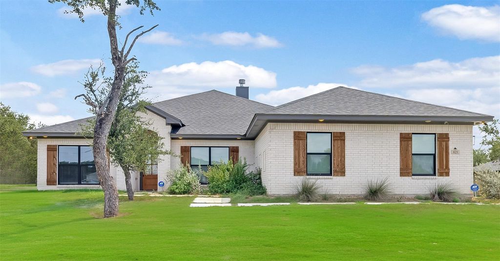825 County Road 3152, Kempner, TX 76539