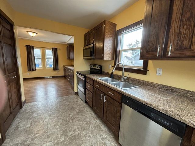 312 S 3rd Street, Cameron, WI 54822