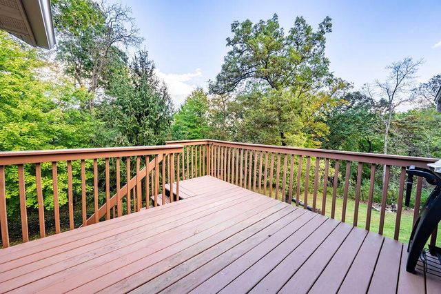 W6616 County Road V, Holmen, WI 54636