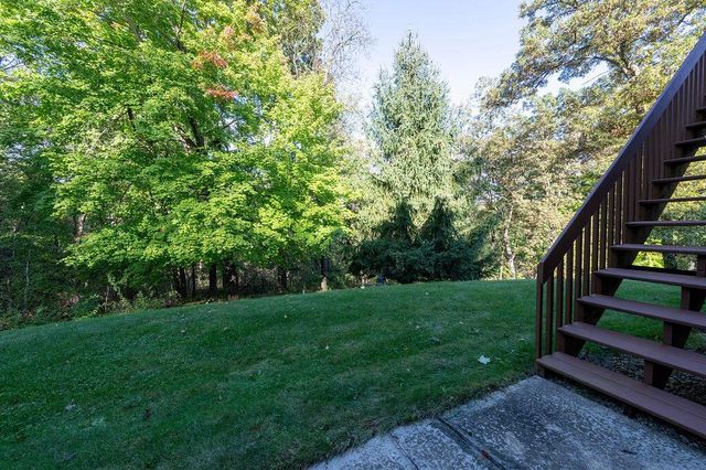 W6616 County Road V, Holmen, WI 54636