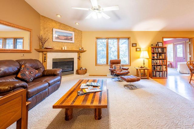 W6616 County Road V, Holmen, WI 54636