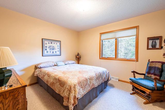 W6616 County Road V, Holmen, WI 54636