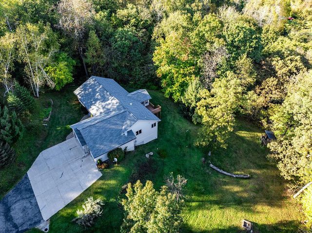 W6616 County Road V, Holmen, WI 54636