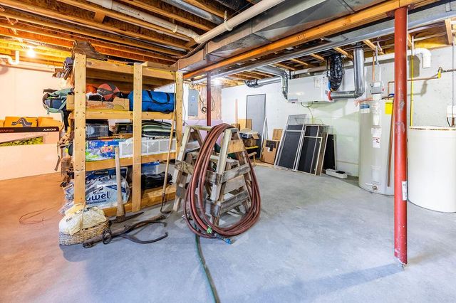 W6616 County Road V, Holmen, WI 54636