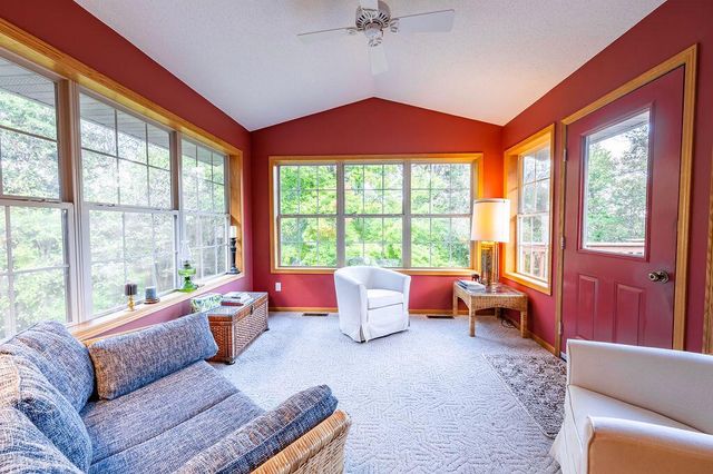 W6616 County Road V, Holmen, WI 54636