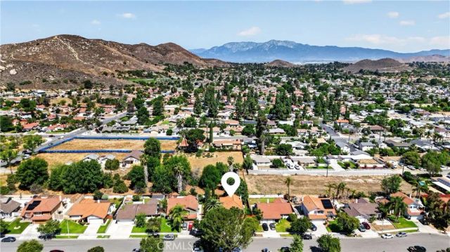 11251 Green Arbor, Riverside, CA 92505