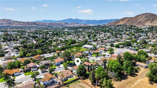 11251 Green Arbor, Riverside, CA 92505