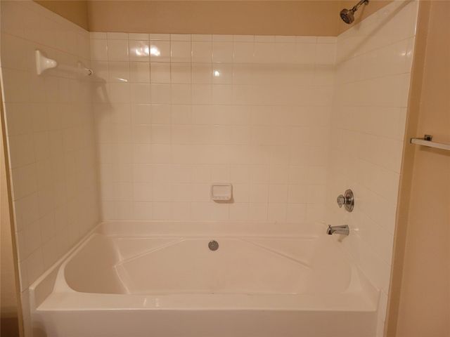 7575 Kirby Drive 1211, Houston, TX 77030
