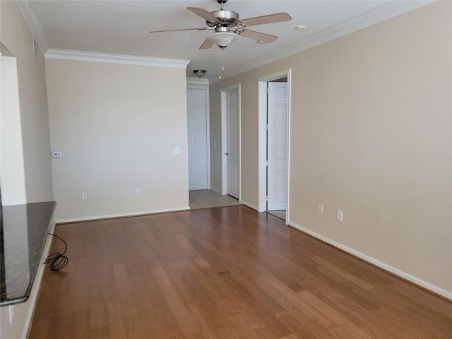 7575 Kirby Drive 1211, Houston, TX 77030
