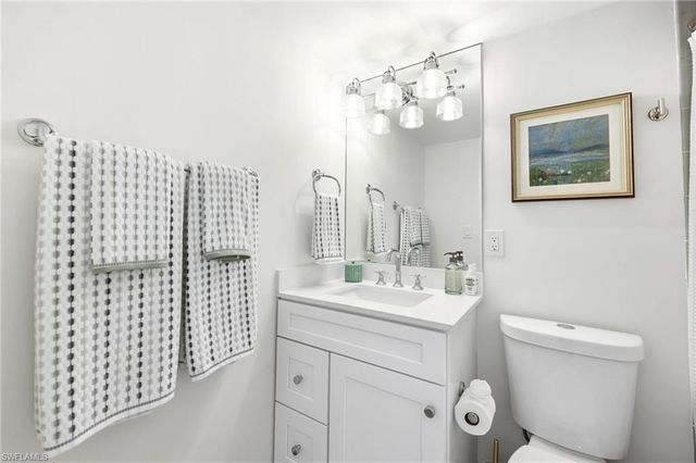 3 Bluebill AVE 303, Naples, FL 34108