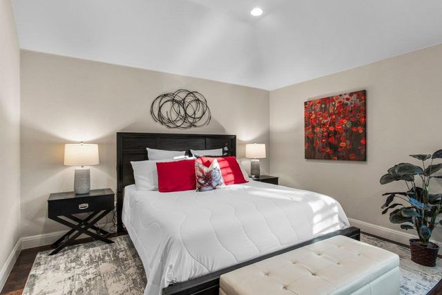 6913 Auckland DR, Austin, TX 78749