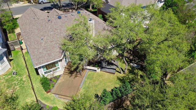 6913 Auckland DR, Austin, TX 78749