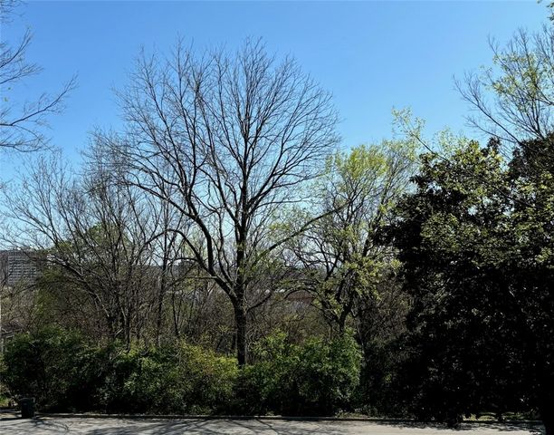 W Mount Nord Street, Fayetteville, AR 72701