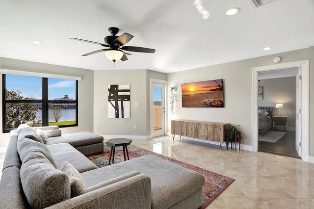 6646 Villa Sonrisa Drive 520, Boca Raton, FL 33433
