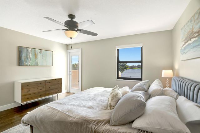 6646 Villa Sonrisa Drive 520, Boca Raton, FL 33433
