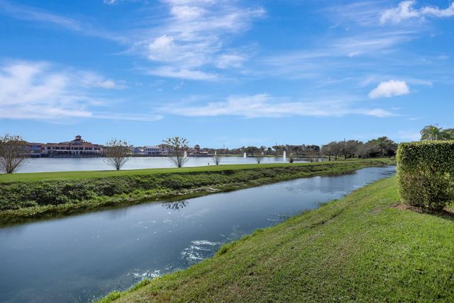 6646 Villa Sonrisa Drive 520, Boca Raton, FL 33433