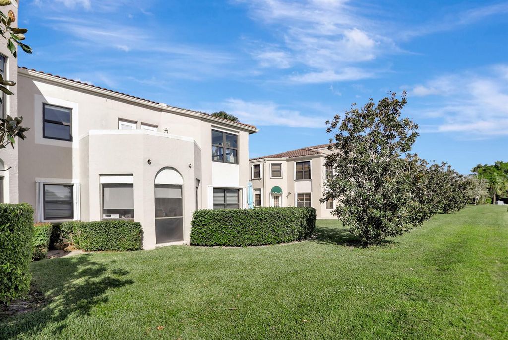 6646 Villa Sonrisa Drive 520, Boca Raton, FL 33433