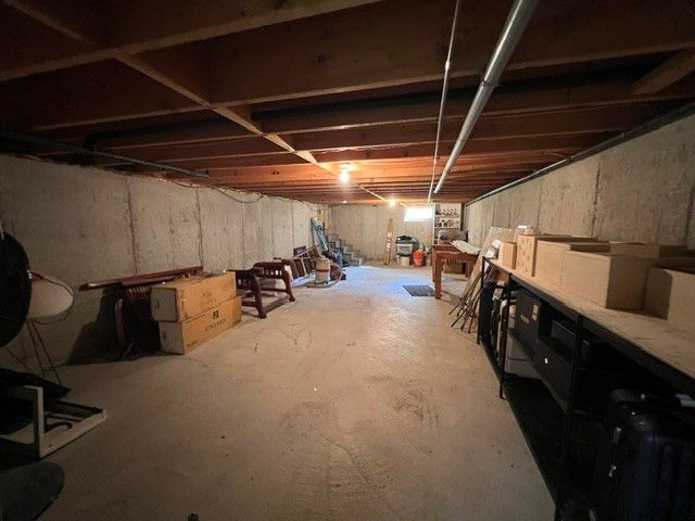 330 Pelham Road, Dracut, MA 01826
