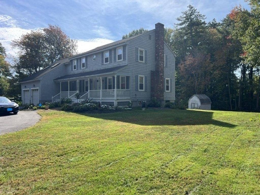 330 Pelham Road, Dracut, MA 01826