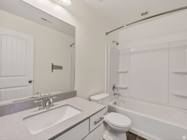 98 E HARMONY CT, Saratoga Springs, UT 84045