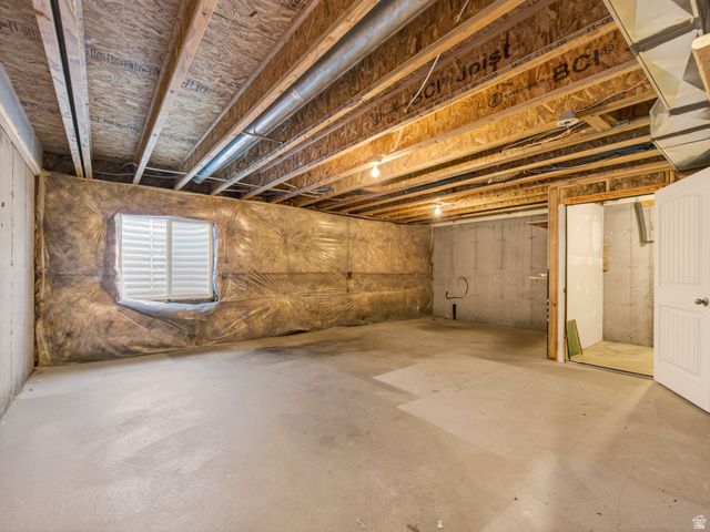 98 E HARMONY CT, Saratoga Springs, UT 84045