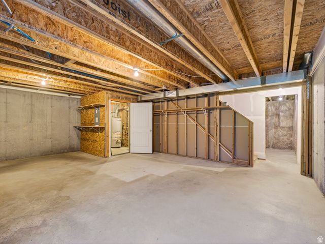 98 E HARMONY CT, Saratoga Springs, UT 84045