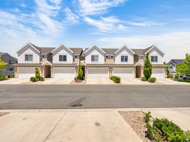 98 E HARMONY CT, Saratoga Springs, UT 84045