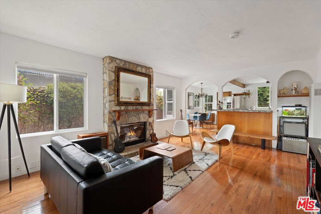 8885 Carson Street, Culver City, CA 90232 — exterior