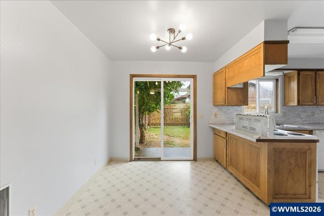 2515 Brown Rd NE, Salem, OR 97305