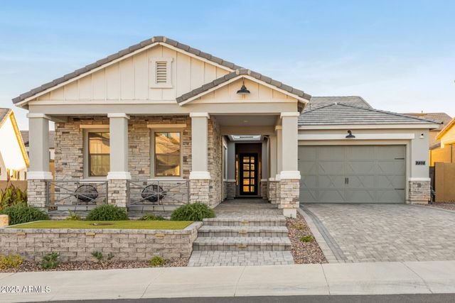 737 E NIGHTHAWK Way, Phoenix, AZ 85048