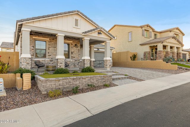 737 E NIGHTHAWK Way, Phoenix, AZ 85048