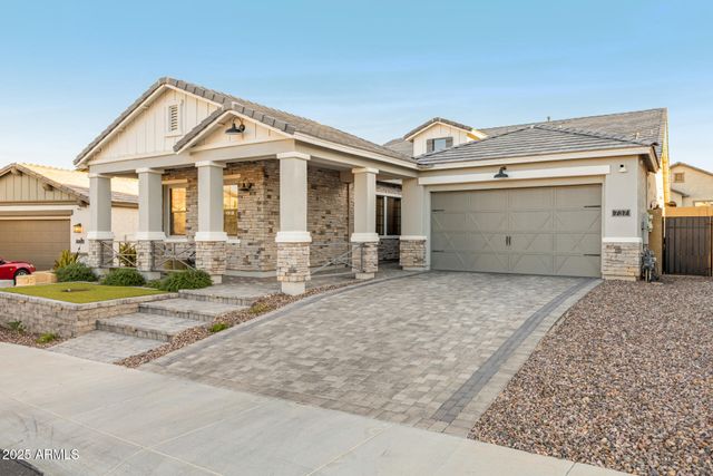 737 E NIGHTHAWK Way, Phoenix, AZ 85048