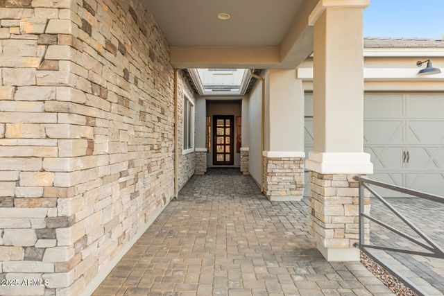 737 E NIGHTHAWK Way, Phoenix, AZ 85048