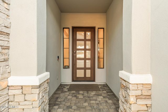 737 E NIGHTHAWK Way, Phoenix, AZ 85048